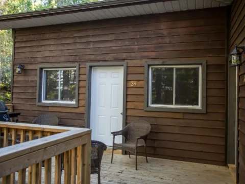 Suite Familiale #38 – Temagami Shores Inn and Resort