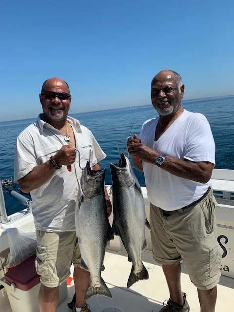Chinook salmon catch aboard the Pursuit 3000 Express at Louis Pêche, Ontario