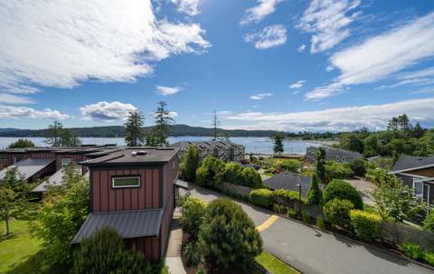 Photo de Sooke Harbour Resort & Marina Fishing Charters sur l'Île de Vancouver, Bc