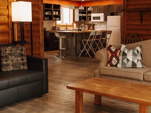The Lodge – Aurora Wings Outfitters