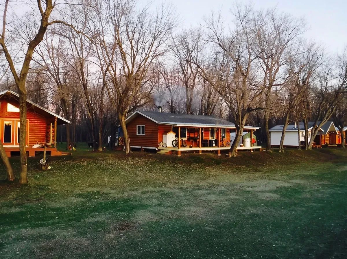 Photo of Big Eddy Lodge in Parkland, SK