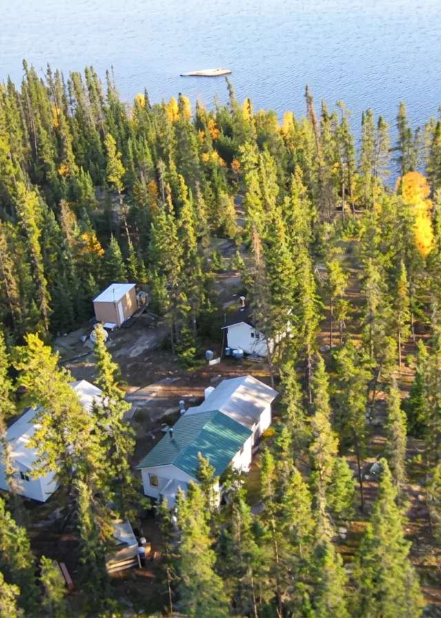 Photo of Complex Lake Lodge in Northern Forest, SK