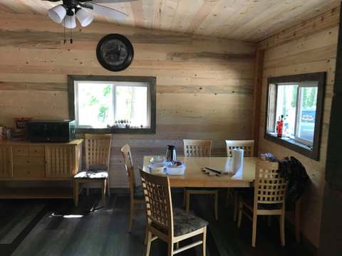 Darryl's Lodge – DOA Outfitters