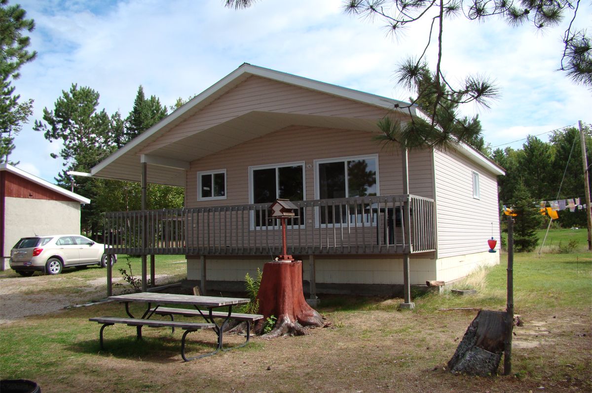 Cabin Cottage #7 — Camps Lac-aux-Sables – Camps Lac-aux-Sables