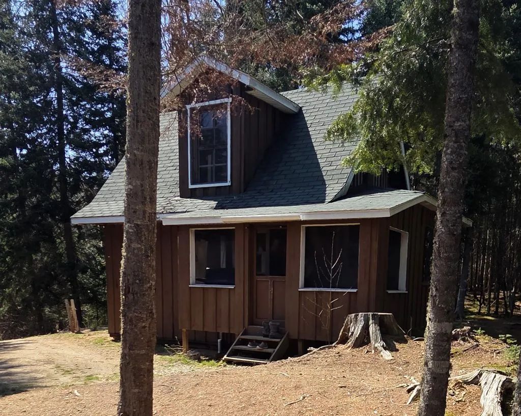 Chalet « Camp » Farfadet (Judy) — Pourvoirie du Milieu – Pourvoirie du Milieu