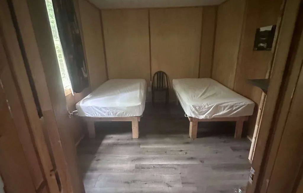 Chalet « Camp » Farfadet (Judy) — Pourvoirie du Milieu – Pourvoirie du Milieu