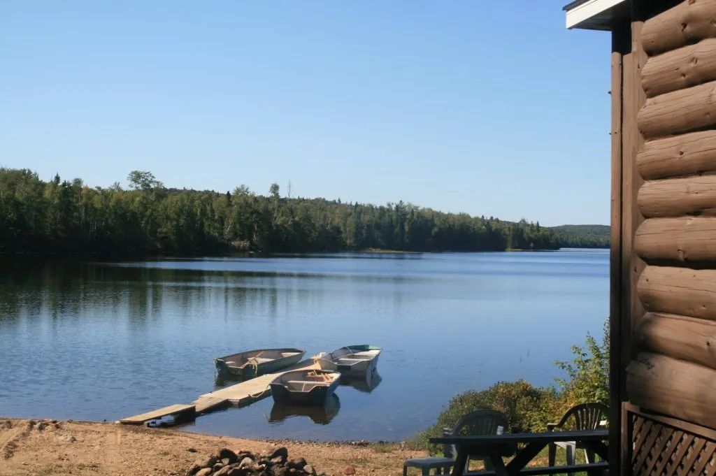Elfe Cabin — Pourvoirie du Milieu – Pourvoirie du Milieu