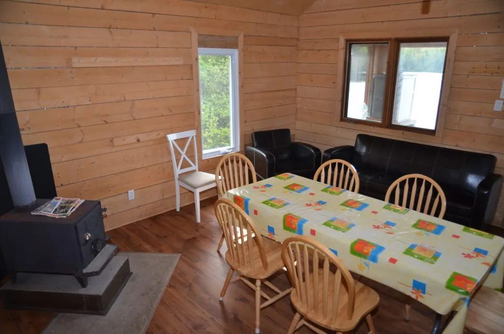 Elfe Cabin – Pourvoirie du Milieu