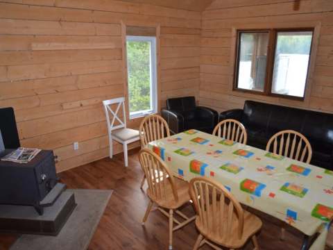 Elfe Cabin – Pourvoirie du Milieu
