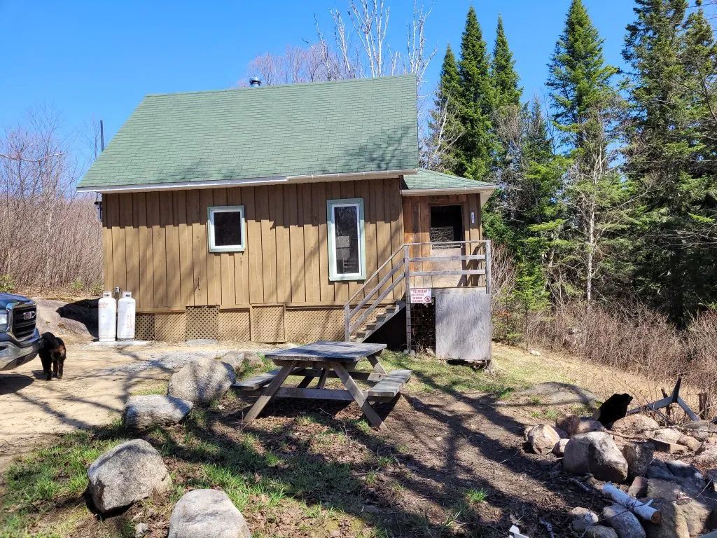 Chalet Gobelin (Goose) – Pourvoirie du Milieu