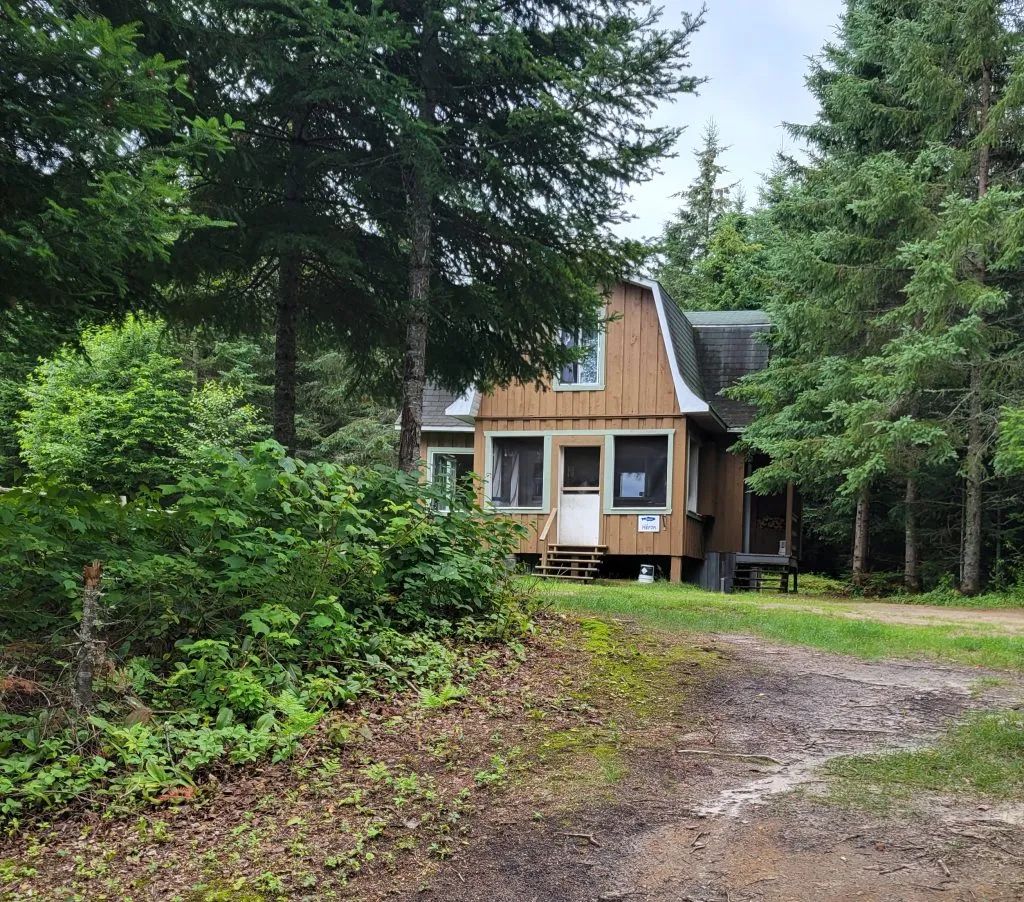 Chalet Héron — Pourvoirie du Milieu – Pourvoirie du Milieu