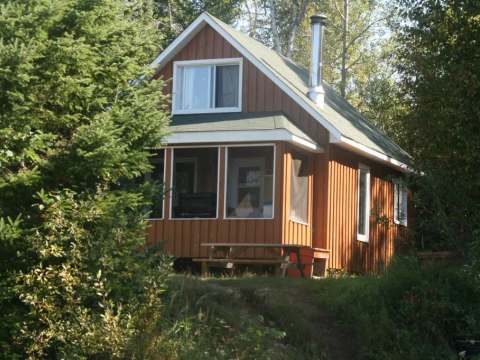 Chalet Hobbit – Pourvoirie du Milieu