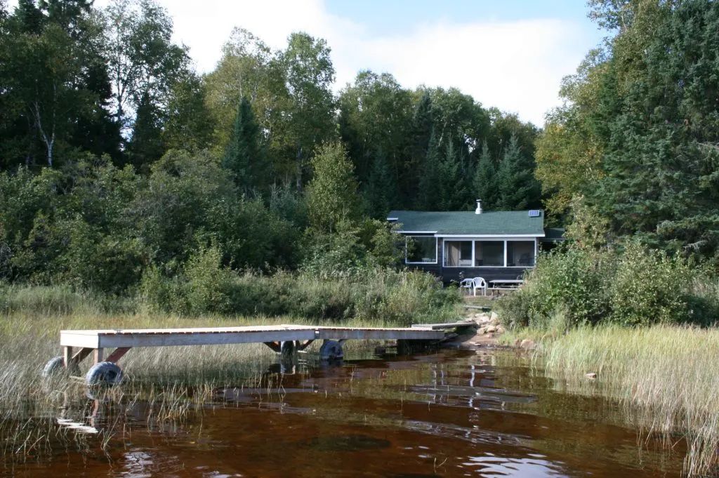 Chalet Jenny — Pourvoirie du Milieu – Pourvoirie du Milieu