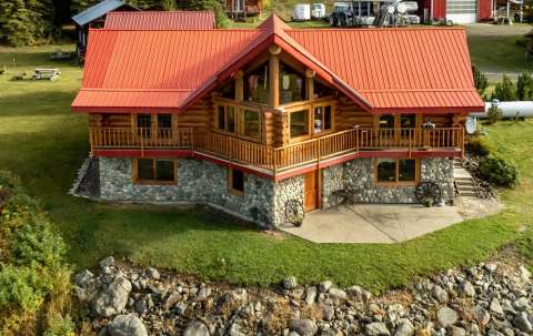 Photo of Cariboo Mountain Outfitters in Cariboo, BC