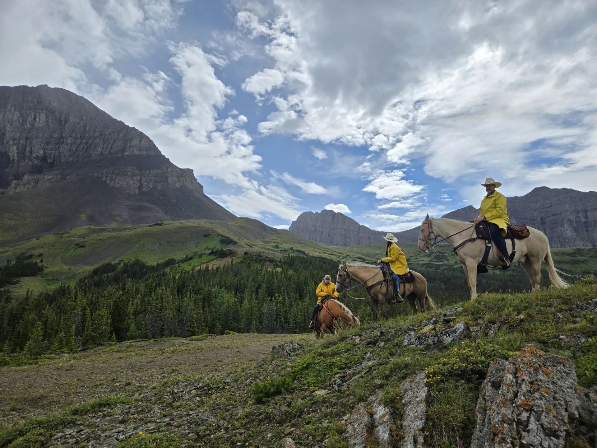 Photo of Mule's Head Outfitting in Rockies, AB