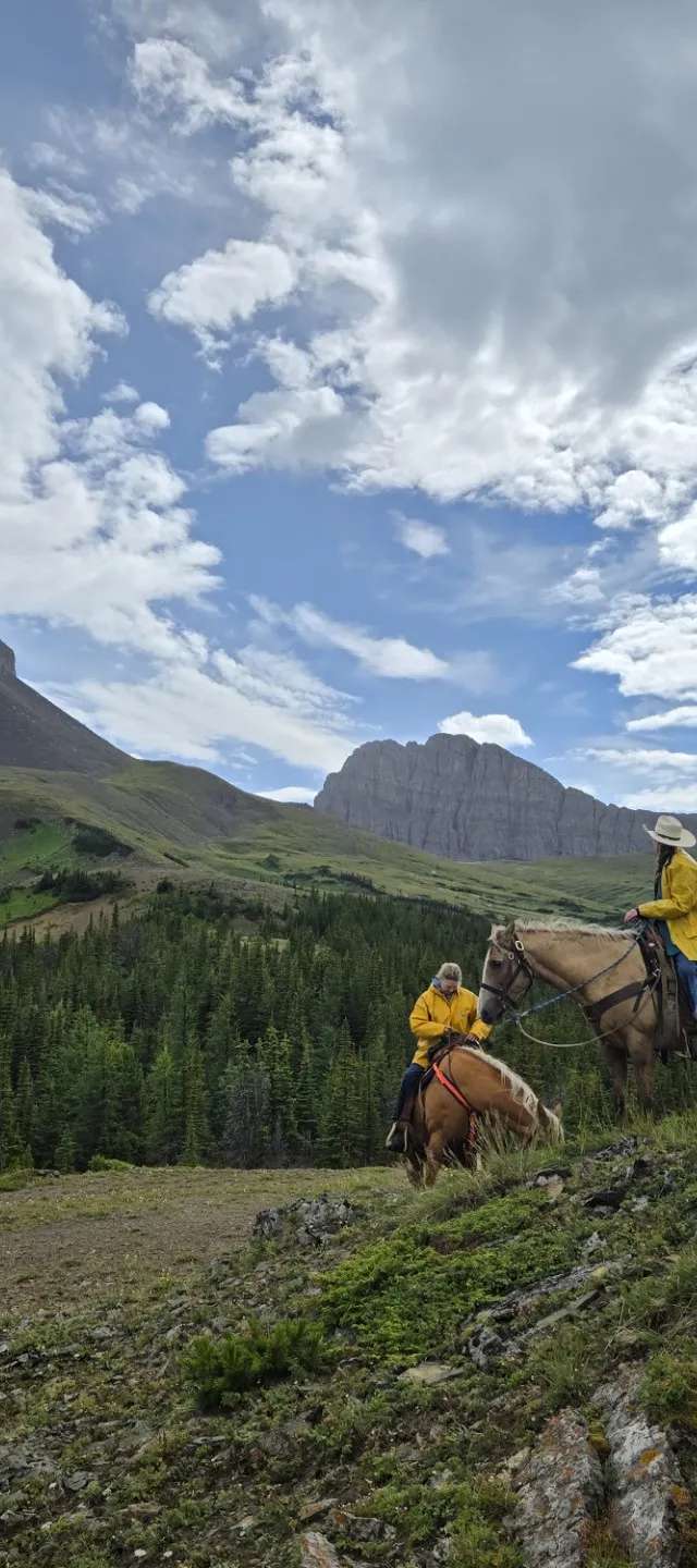 Photo of Mule's Head Outfitting in Rockies, AB