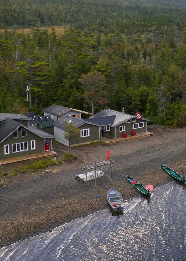 Photo de The Next Ridge Outfitting Company Ltd. sur la Côte Ouest, Nl