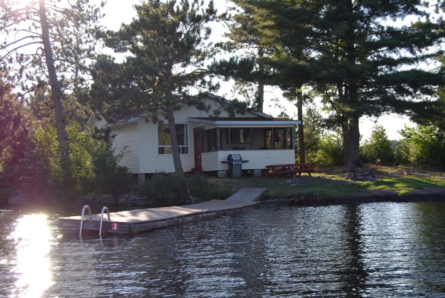 Photo de Wajashk Cottages sur la Rivière des Français, On