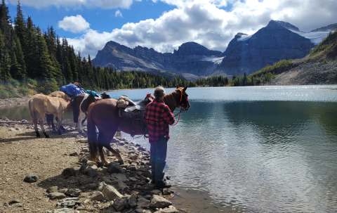 Photo de Blue Creek Outfitter dans les Omineca, Bc