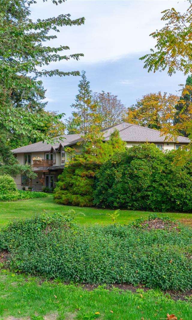 Photo of Cedar Wood Lodge in Vancouver Island, BC