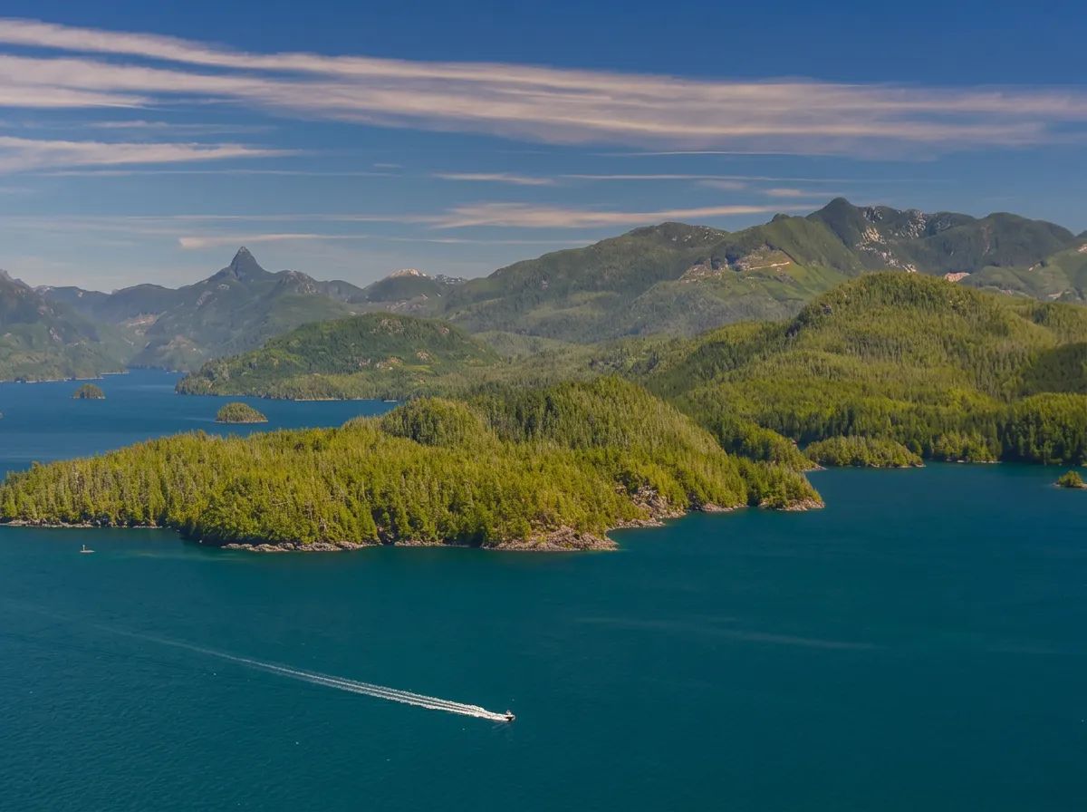 Photo of Marvinas Bay Lodge in Vancouver Island, BC